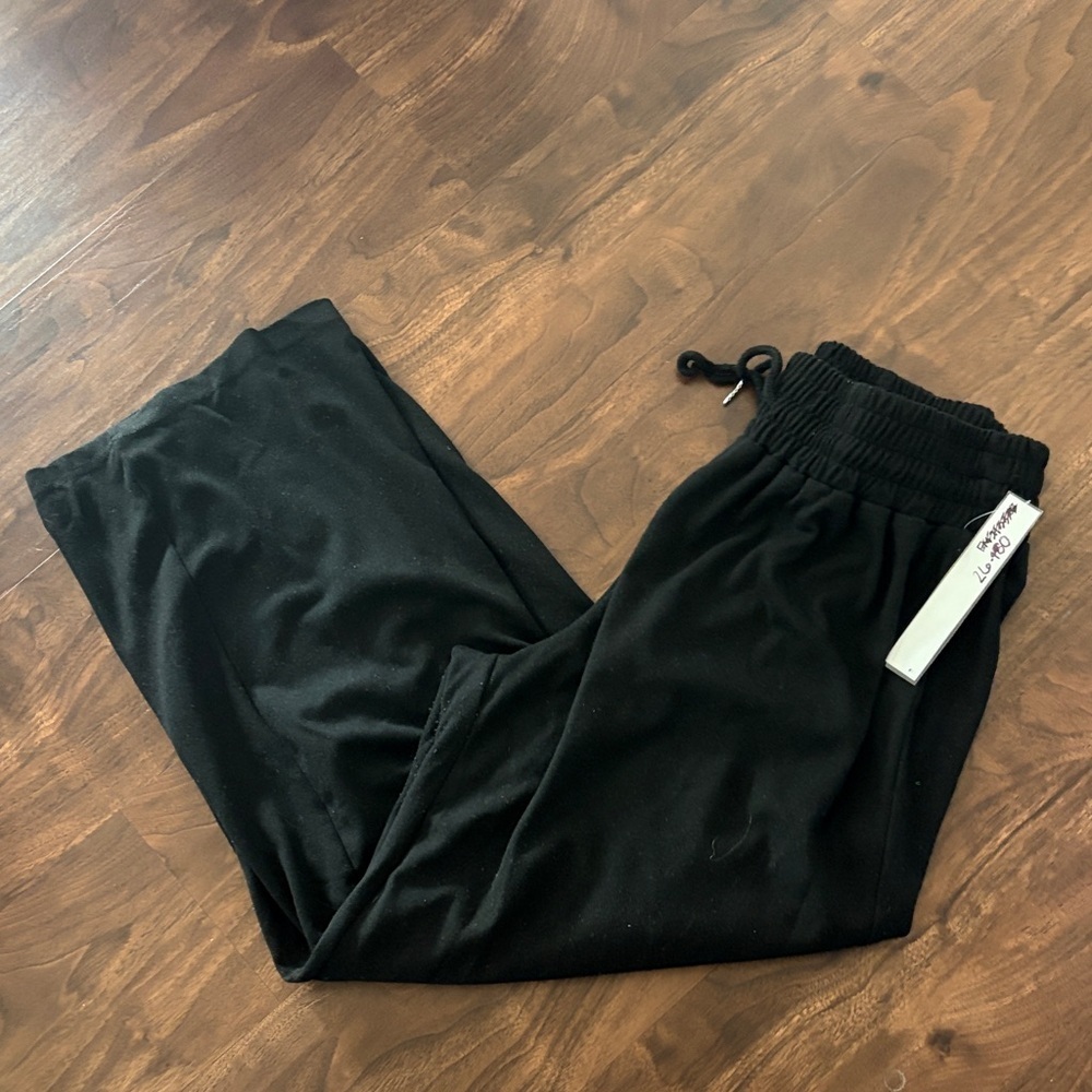 SHEIN Black Sweats